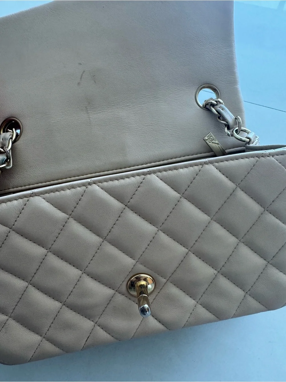 CHANEL classic quilted